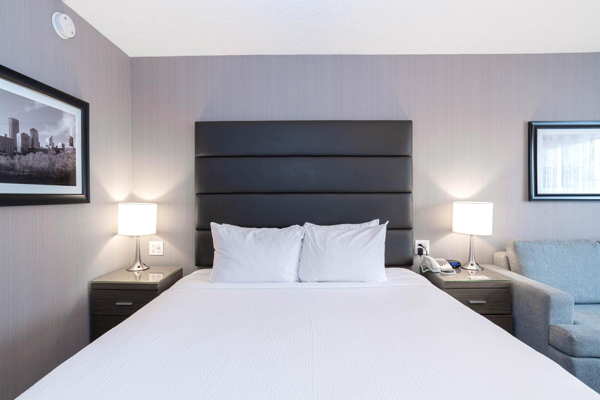 Sandman Hotel Edmonton West Dış mekan fotoğraf