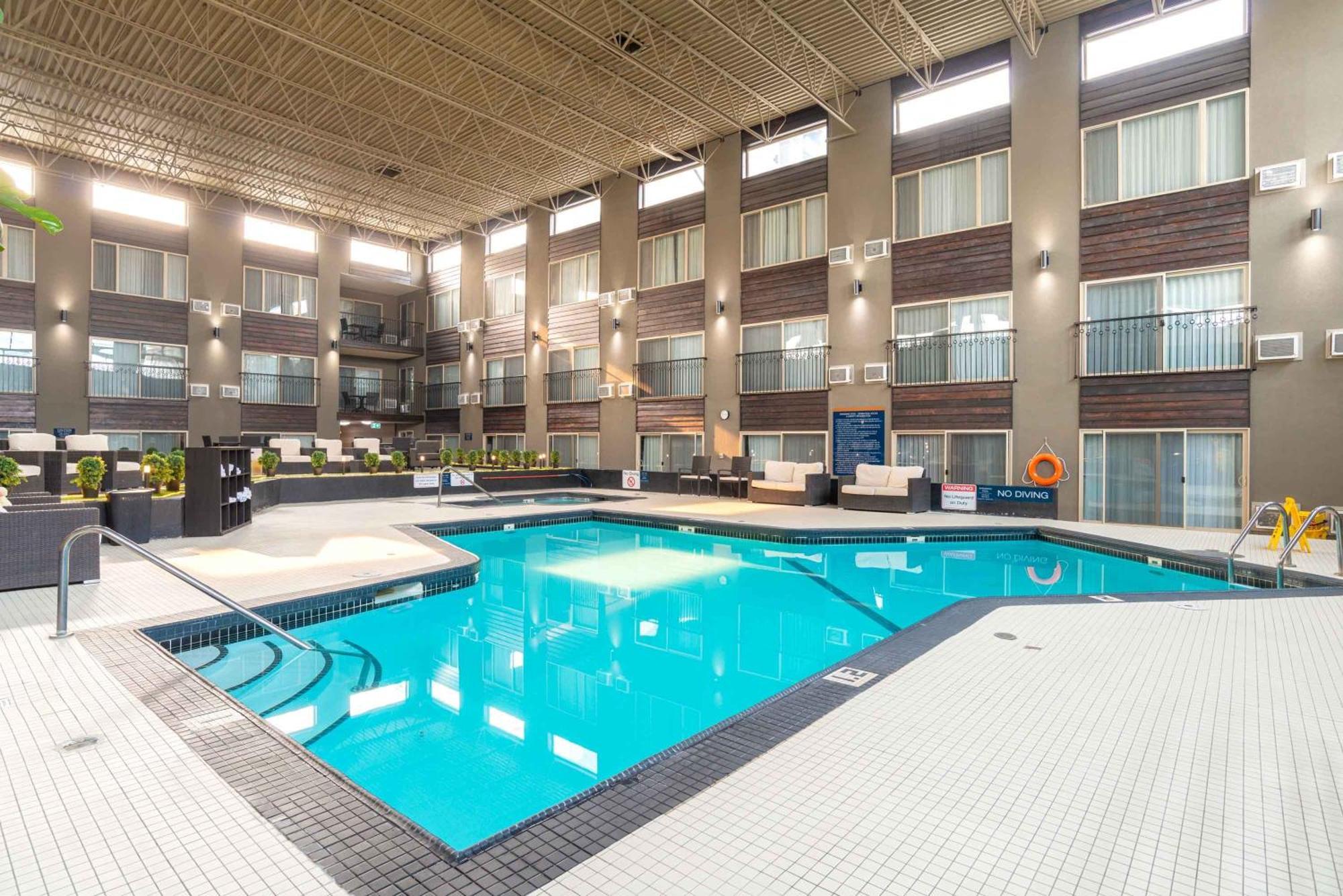 Sandman Hotel Edmonton West Dış mekan fotoğraf