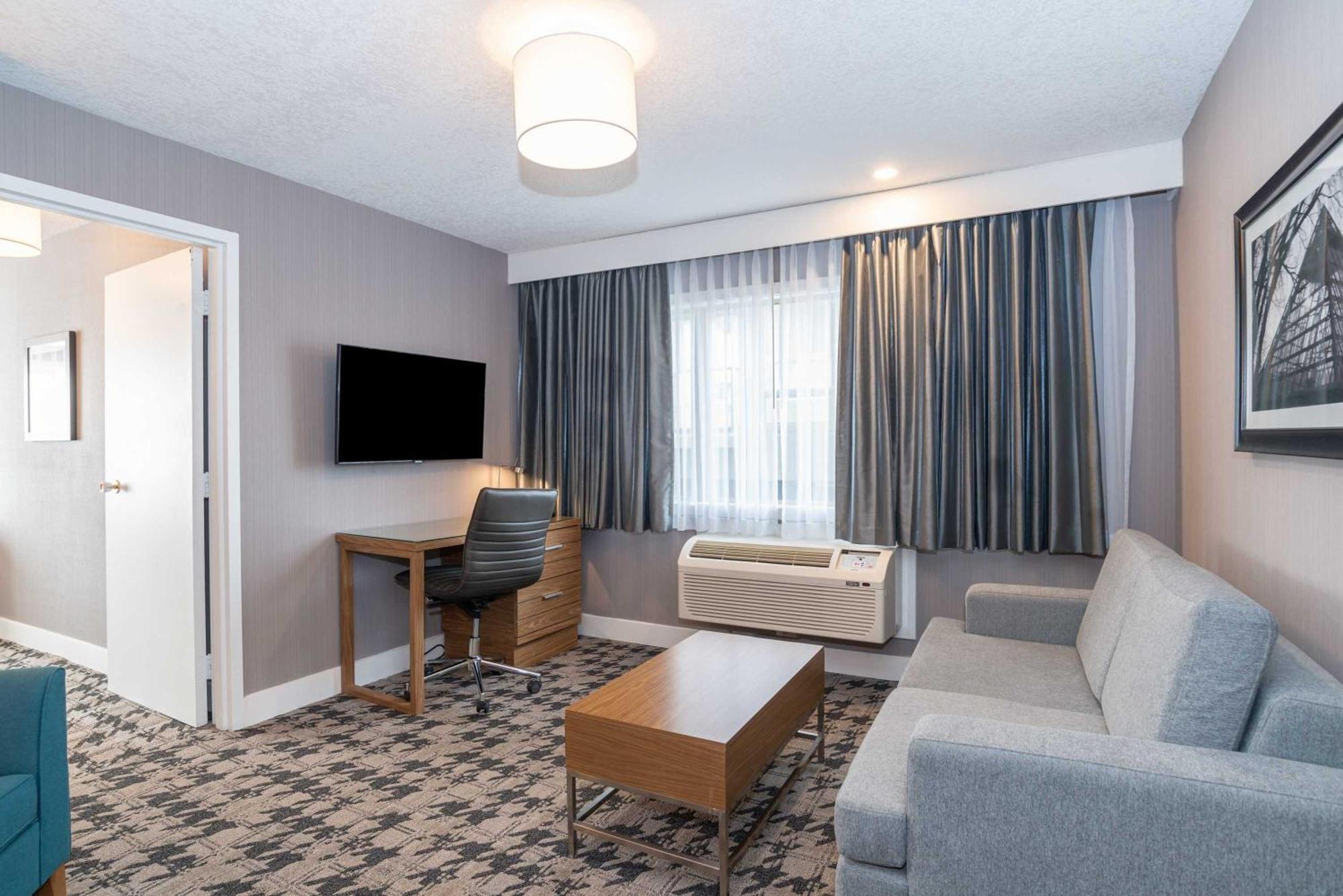Sandman Hotel Edmonton West Dış mekan fotoğraf