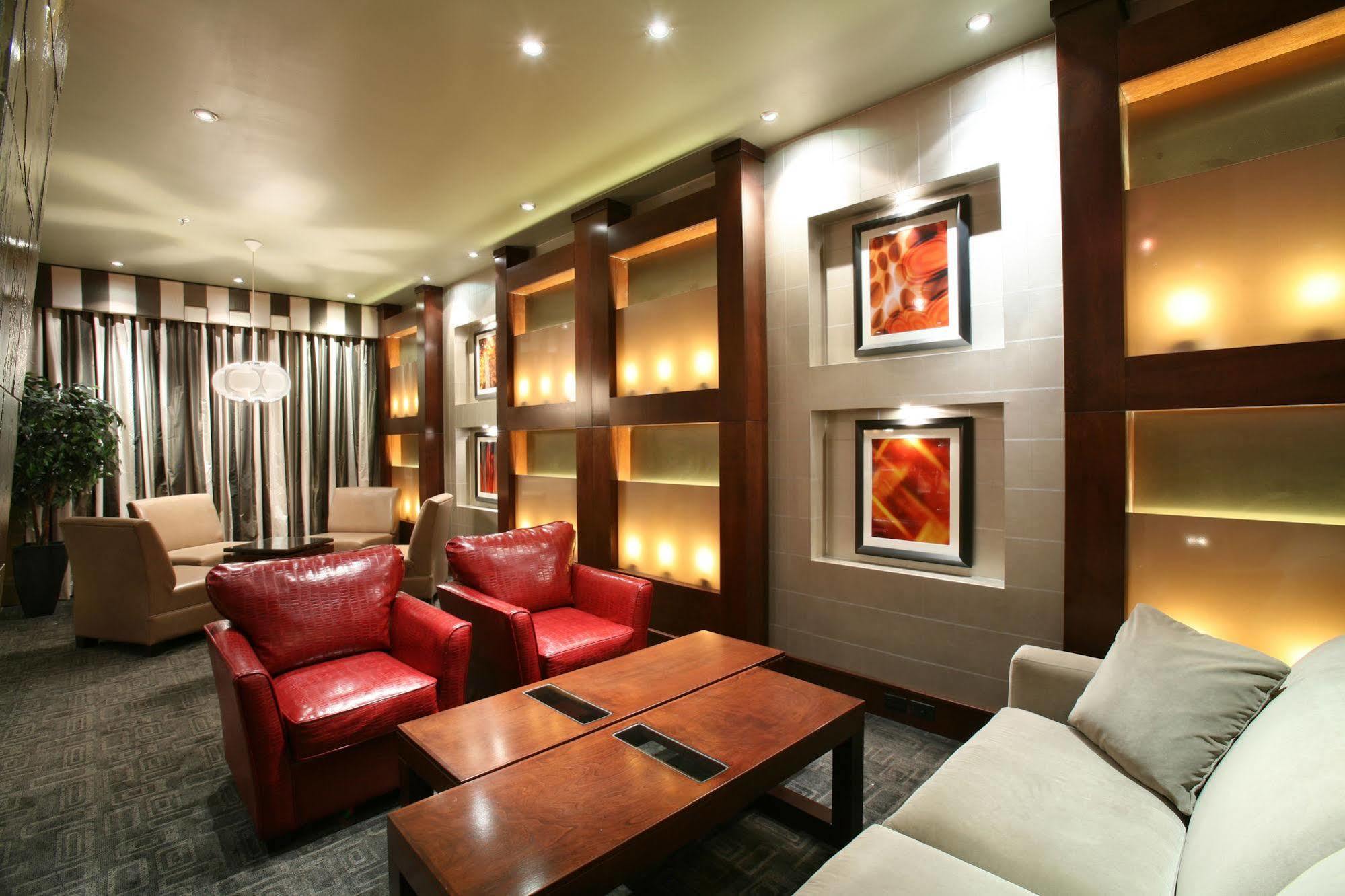 Sandman Hotel Edmonton West Oda fotoğraf